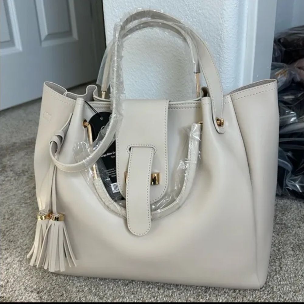 Yani J’adore Beige Bliss Tote‎ NWT